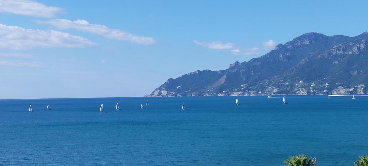 Terrazza Marconi Appartement Salerno Buitenkant foto